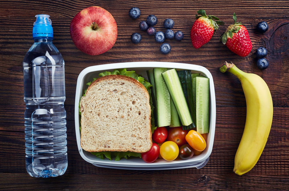 6 tips for packing healthy school lunches